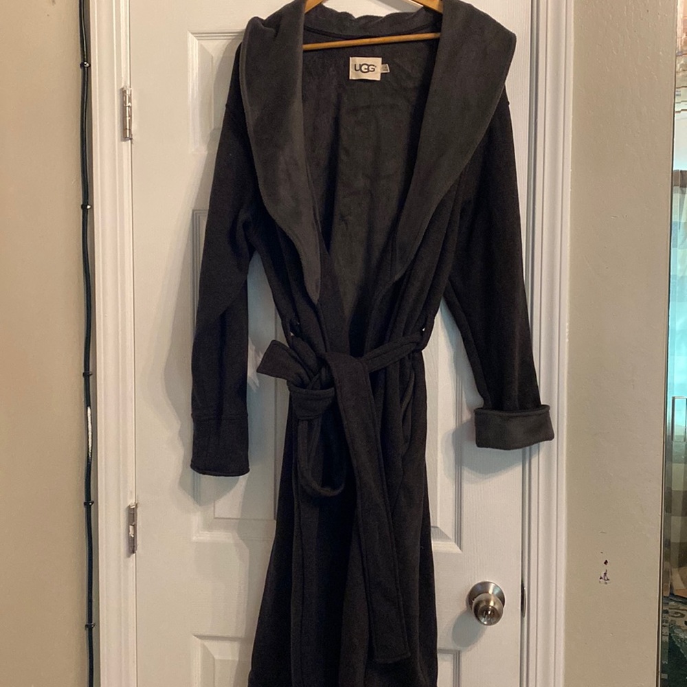 UGG men’s robe. Size 2XL
